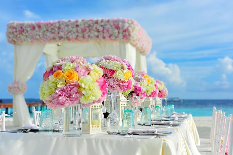 Modern Wedding Decor